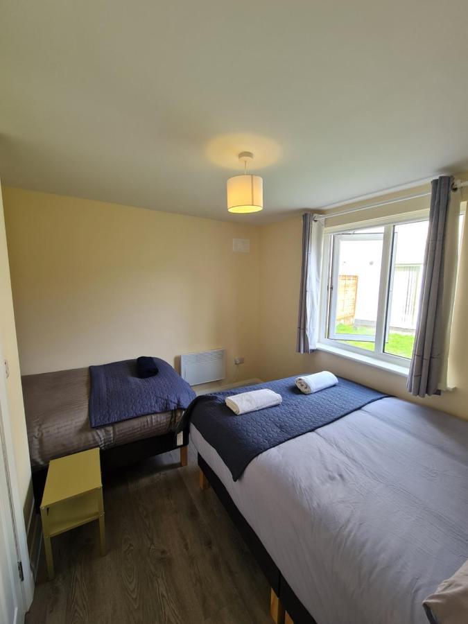 Cosy Self Contained Space Near Dublin Airport エクステリア 写真